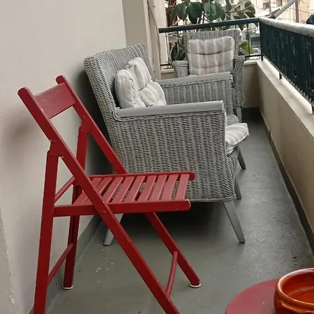 Omiros House Apartamento *